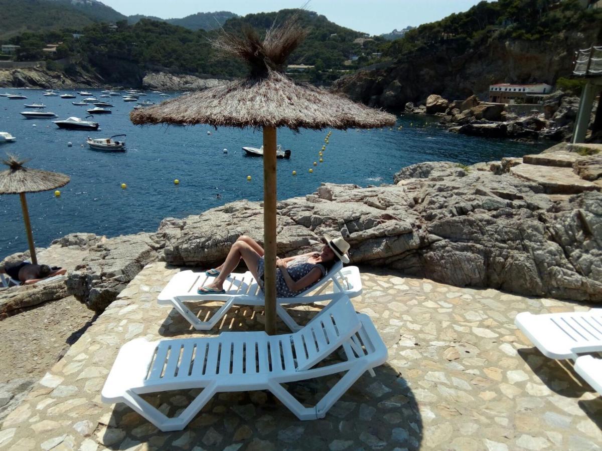 Cap Sa Sal Begur Primera Linea De Mar Con Terraza Kültér fotó