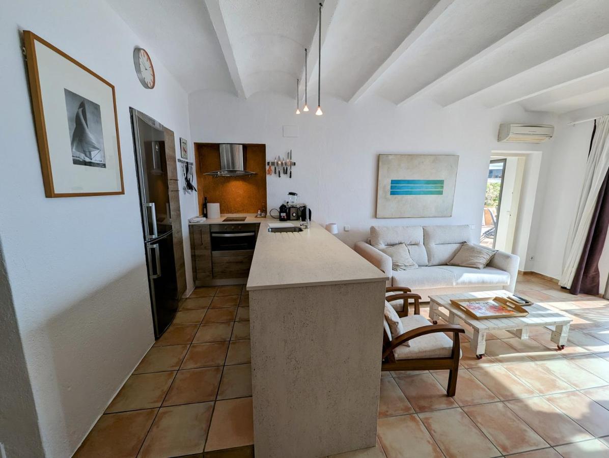 Cap Sa Sal Begur Primera Linea De Mar Con Terraza Kültér fotó